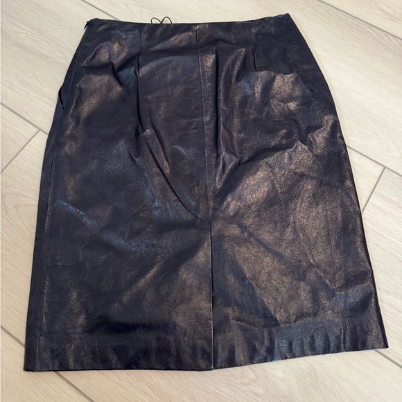 Theory navy leather pencil skirt size 0 - Picture 5 of 5